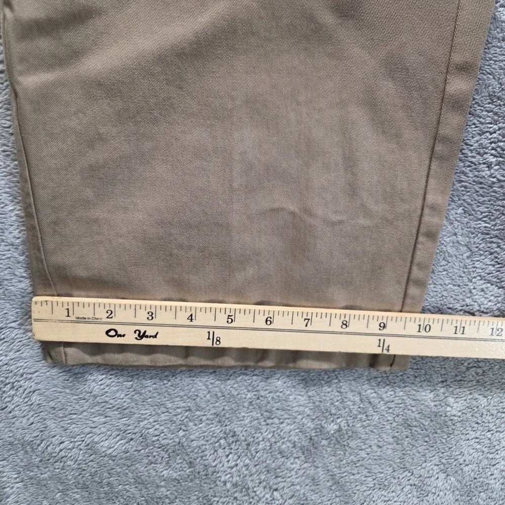 Dockers Pants Mens 44X30 Beige Chinos Classic Fit Flat Front Straight Leg Preppy